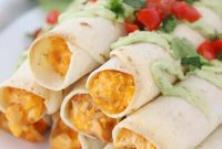 Buffalo Chicken Roll-Ups