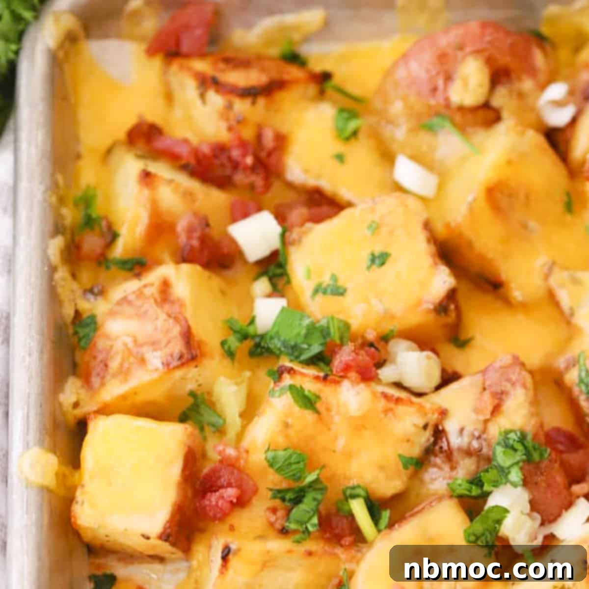 Decadent Garlic Herb Cheesy Potatoes 1 featured 11959