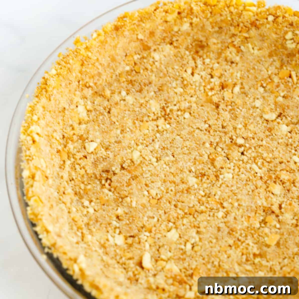 Dreamy Nilla Wafer Pie Crust 1 featured 15298