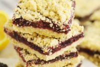 Buttery Blackberry Crumble Bars