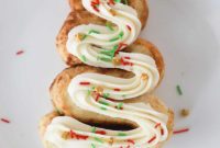 Festive Evergreen Cinnamon Swirls
