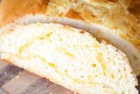 Farmhouse Cheddar Loaf