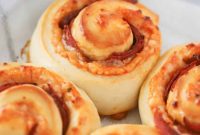 Cheesy Pizza Pinwheels
