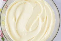 Luminous Lemon Cream Cheese Frosting