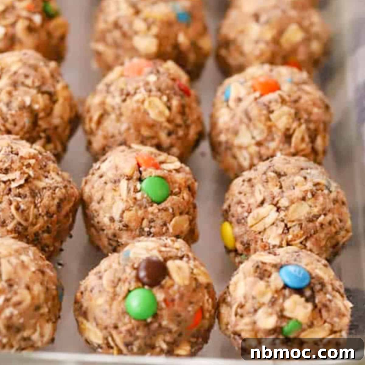 Quick & Healthy Chia Oat Energy Bites 1 featured 5567