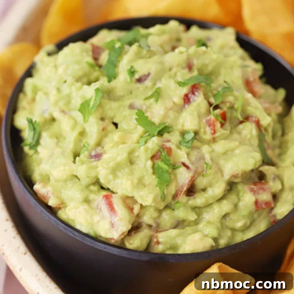 best guacamole recipe, homemade guacamole recipe, how to make guacamole.