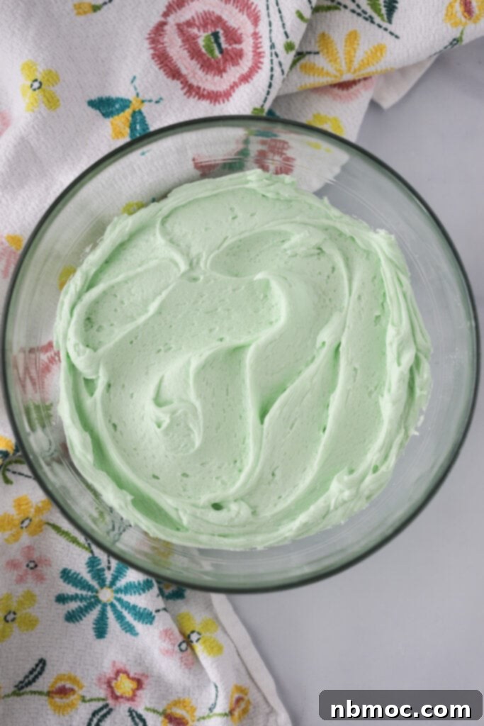 homemade Mint Cream Cheese Frosting, 