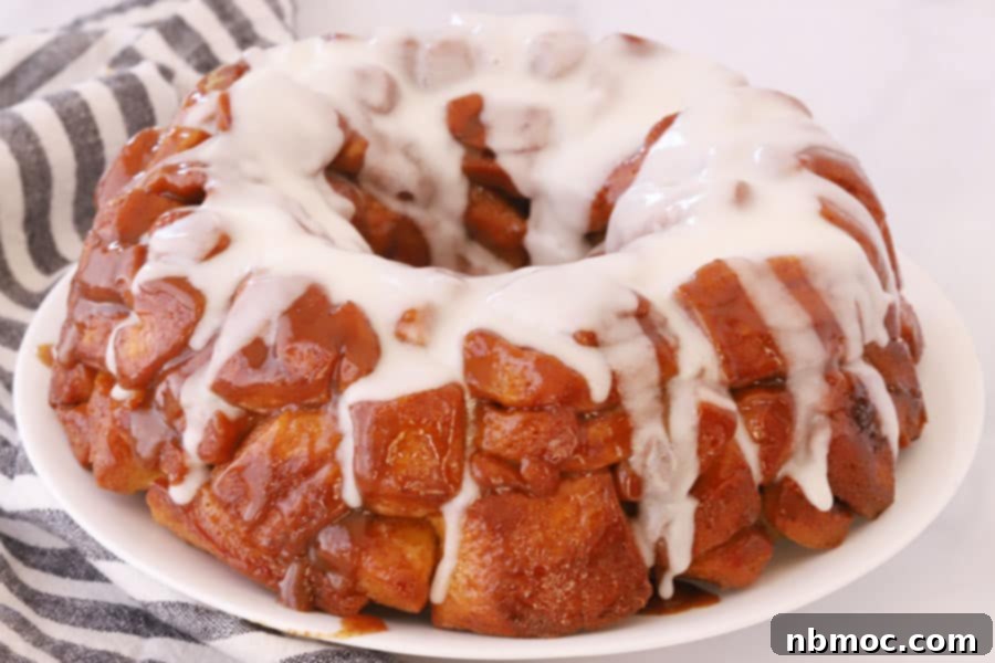 Gooey Cinnamon Pull-Apart Bread 5 easy cinnamon roll monkey bread for the holidays