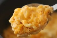 Slow Cooker Mac and Cheese Bliss